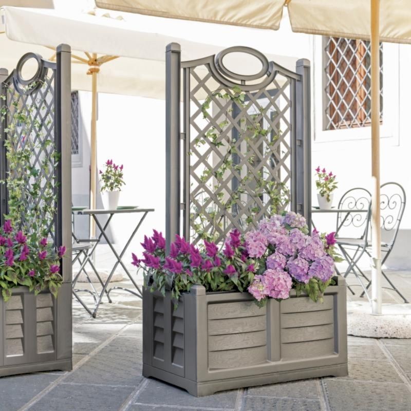 Fioriera con grigliato in plastica 80x42,5x150h cm Bama