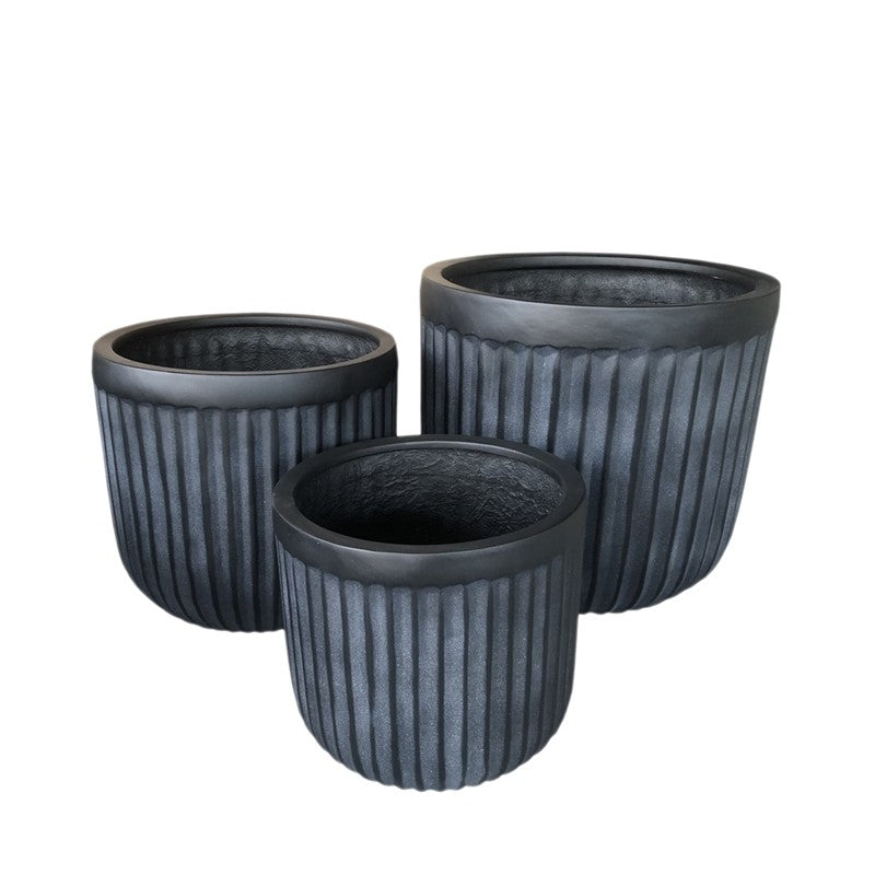 Vaso nero in fibra/cemento con motivo rigato