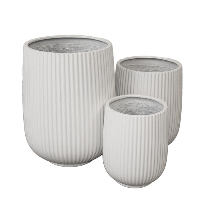 Vaso rigato Horseshoe Avorio in vetroresina